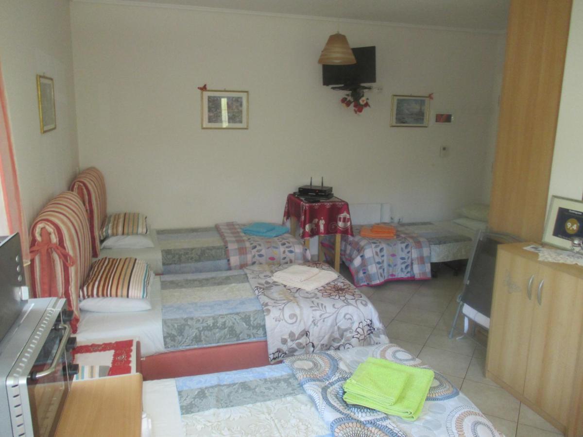 Villa Verde Apart-Hotel Néa Mákri المظهر الخارجي الصورة