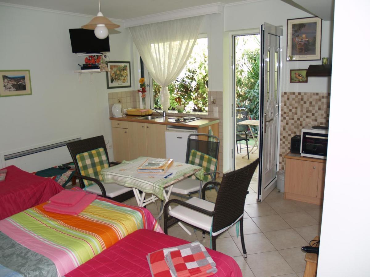 Villa Verde Apart-Hotel Néa Mákri المظهر الخارجي الصورة